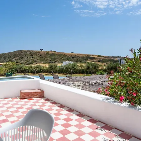 Luna Rossa Milos - Chili Moon Apartament *