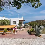 Luna Rossa Milos - Chili Moon Provatas
